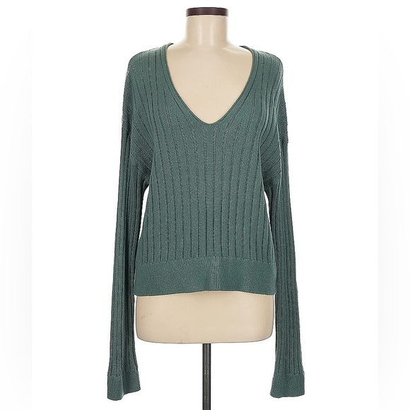 Sablyn Cropped Ribbed V-Neck Sweater, size Medium - Picture 1 of 9